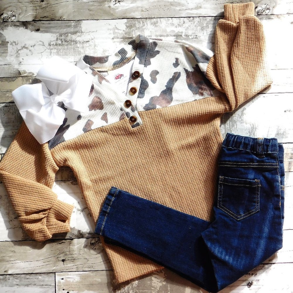 Taking Stock Colorblock Top - Picture 2 of 4